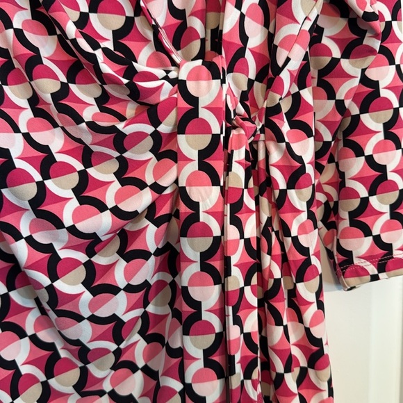 Anne Klein Pink & Black Printed 3/4 Sleeve V-Neck Wrap Top Rich Camellia Multi - Picture 6 of 8
